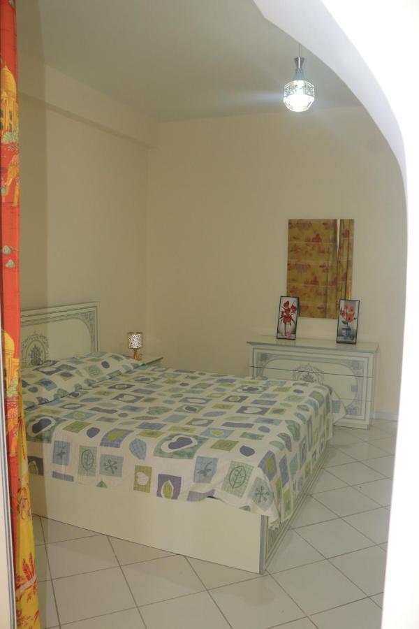 Appartement Julia Au Centre Ville Agadir Dans Residence Borj Dalat Ngoại thất bức ảnh